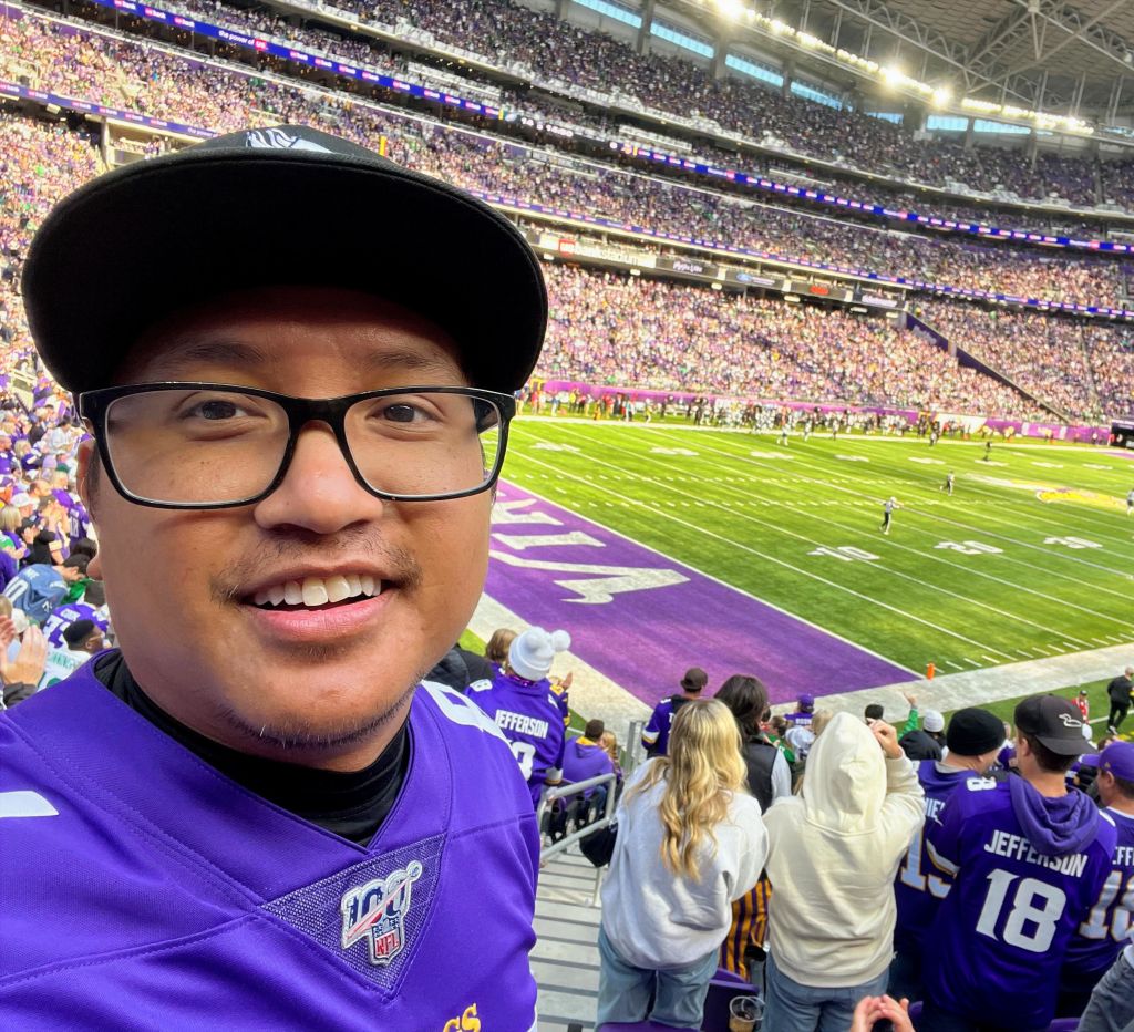 ij-land-grateful-cropped-111825